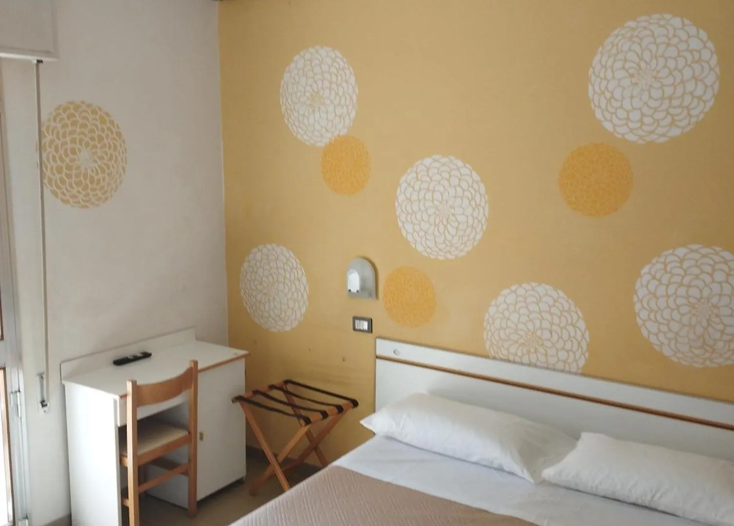Smile Beach Hotel Nuova Gestione Riccione